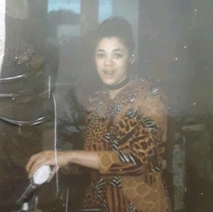 Meet your Posher, Brenda